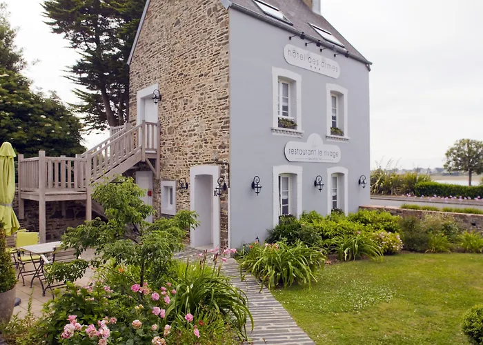 Hotel Traiteur Les Ormes, The Originals Relais
